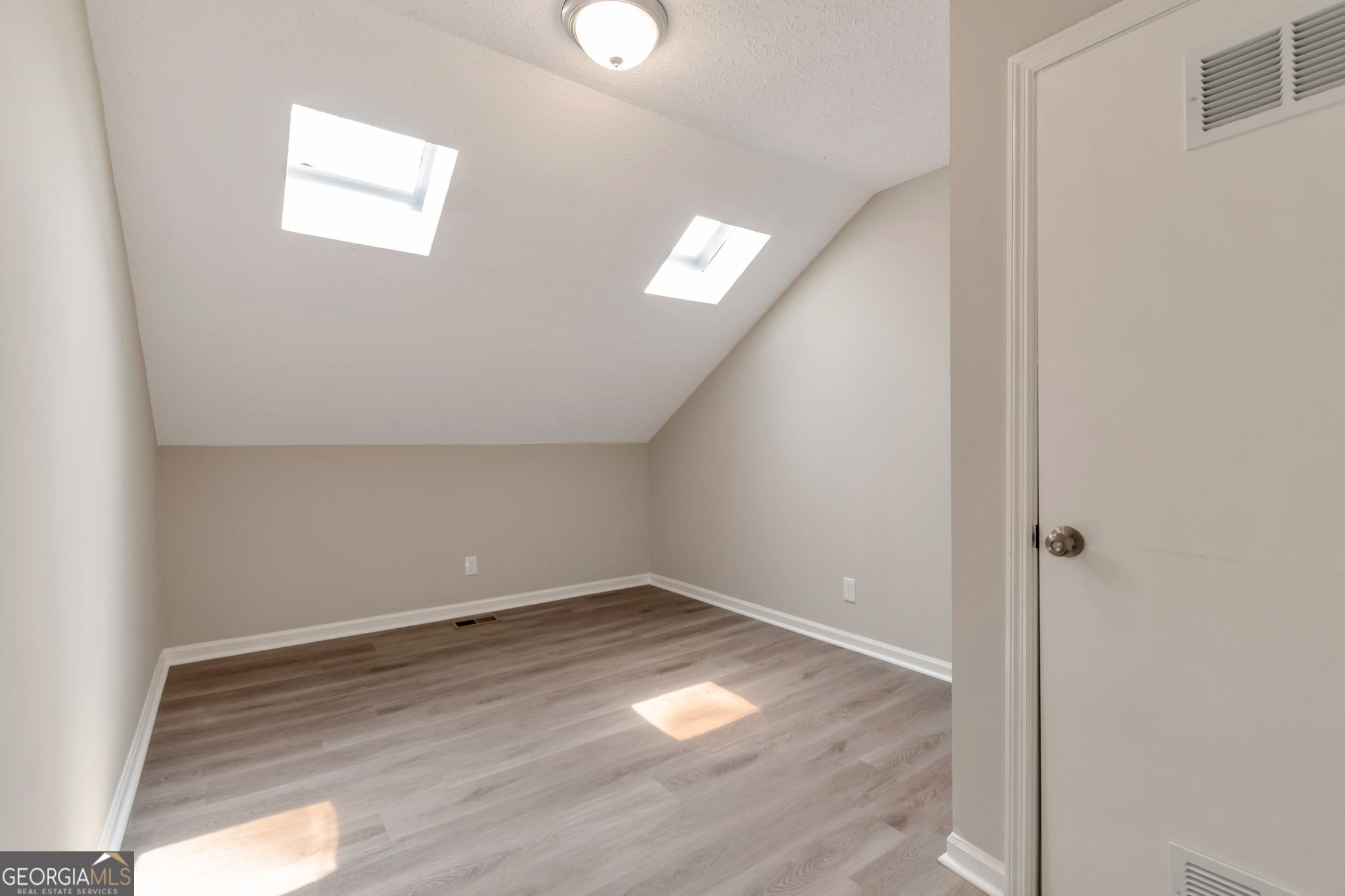 1507 Planters Ridge Lane Property Photo 12