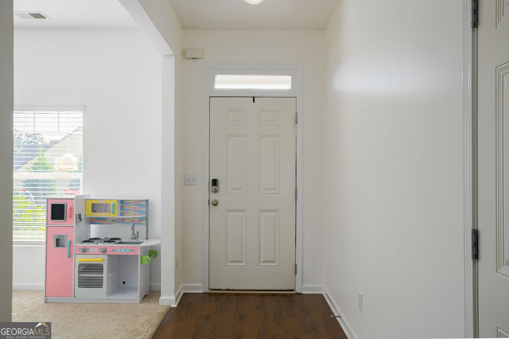1428 Cragston Drive Property Photo 5