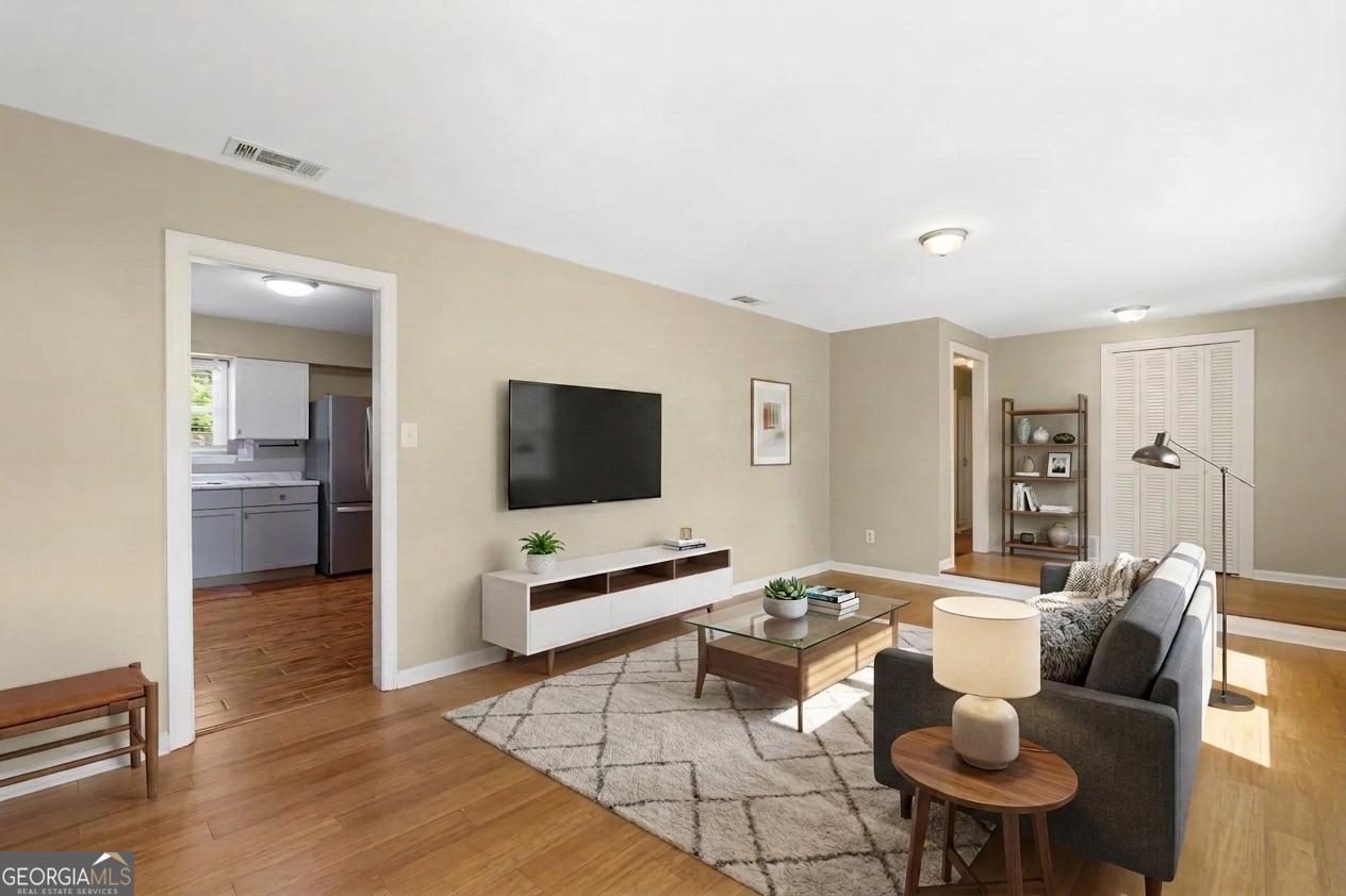 17 Regent Drive Property Photo 4