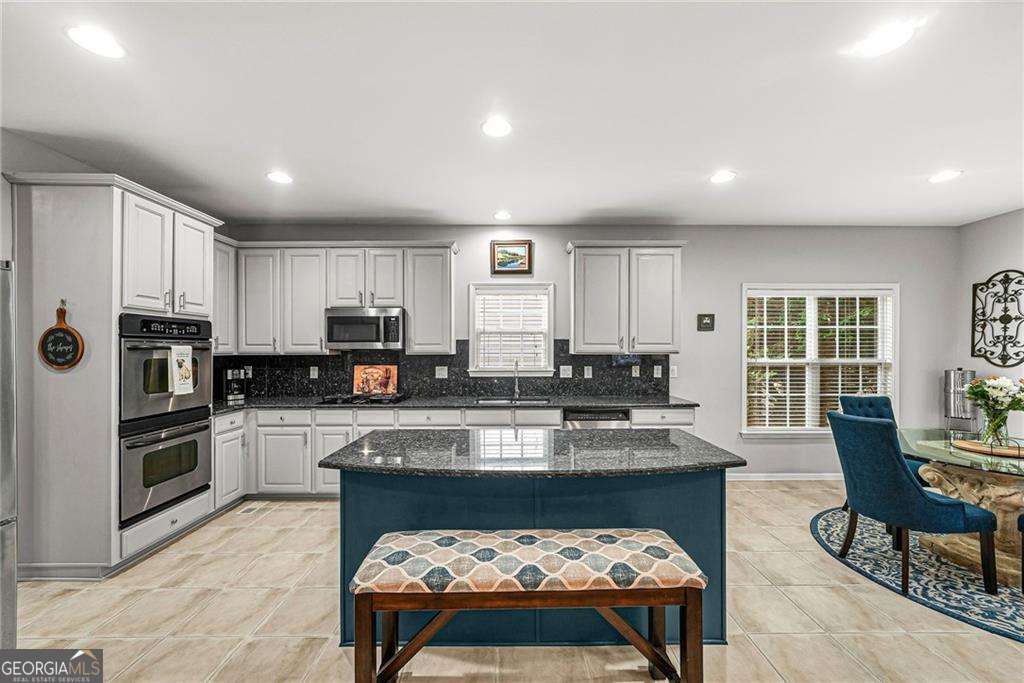 103 Thundering Hills Ridge Property Photo 12