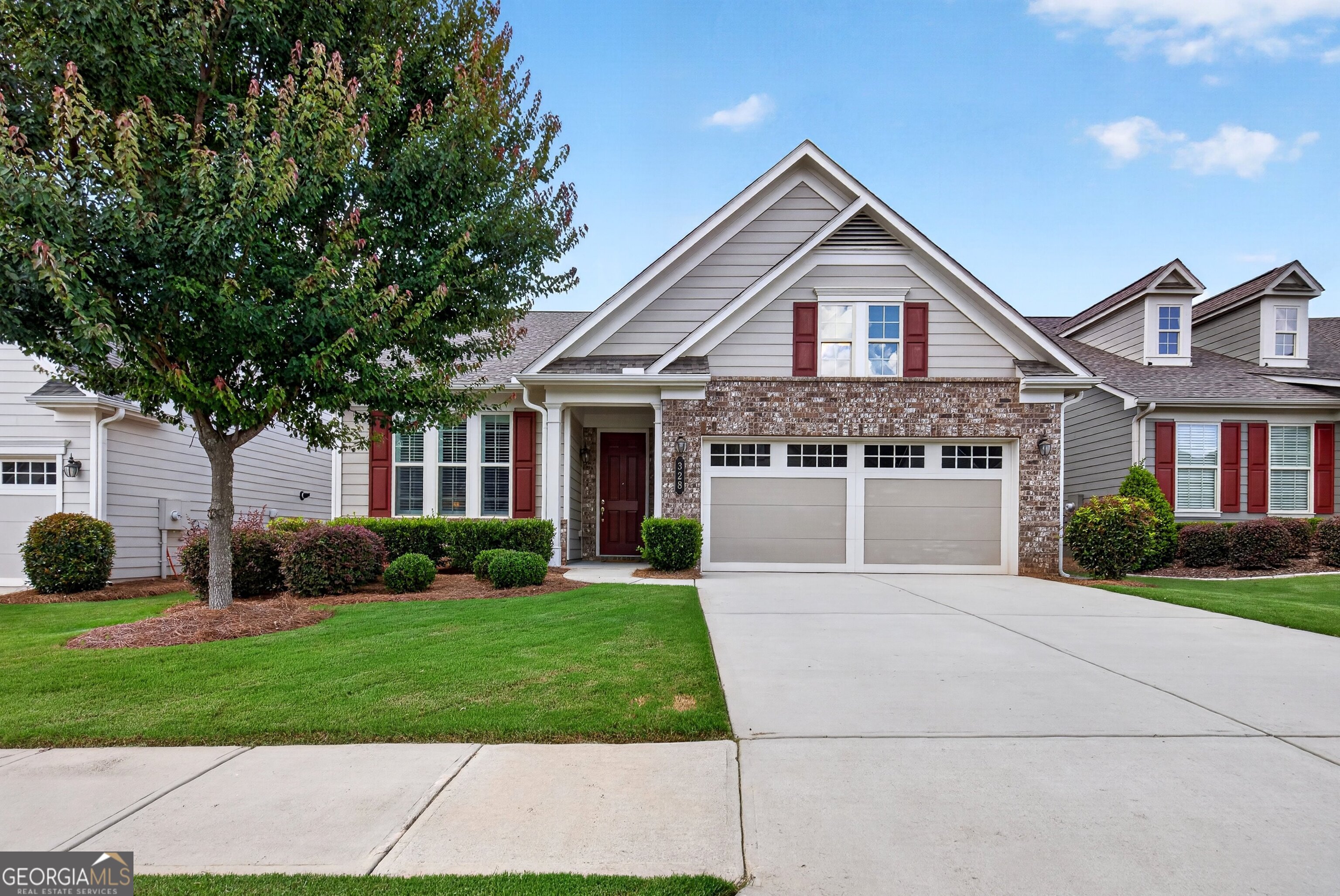 328 Chestnut Oak Drive Property Photo 1