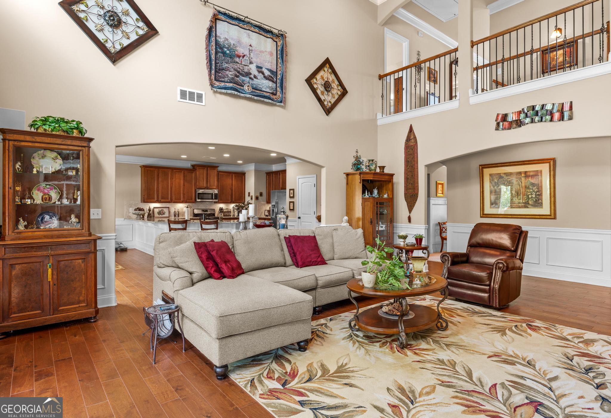 9046 Dawes Crossing Property Photo 7