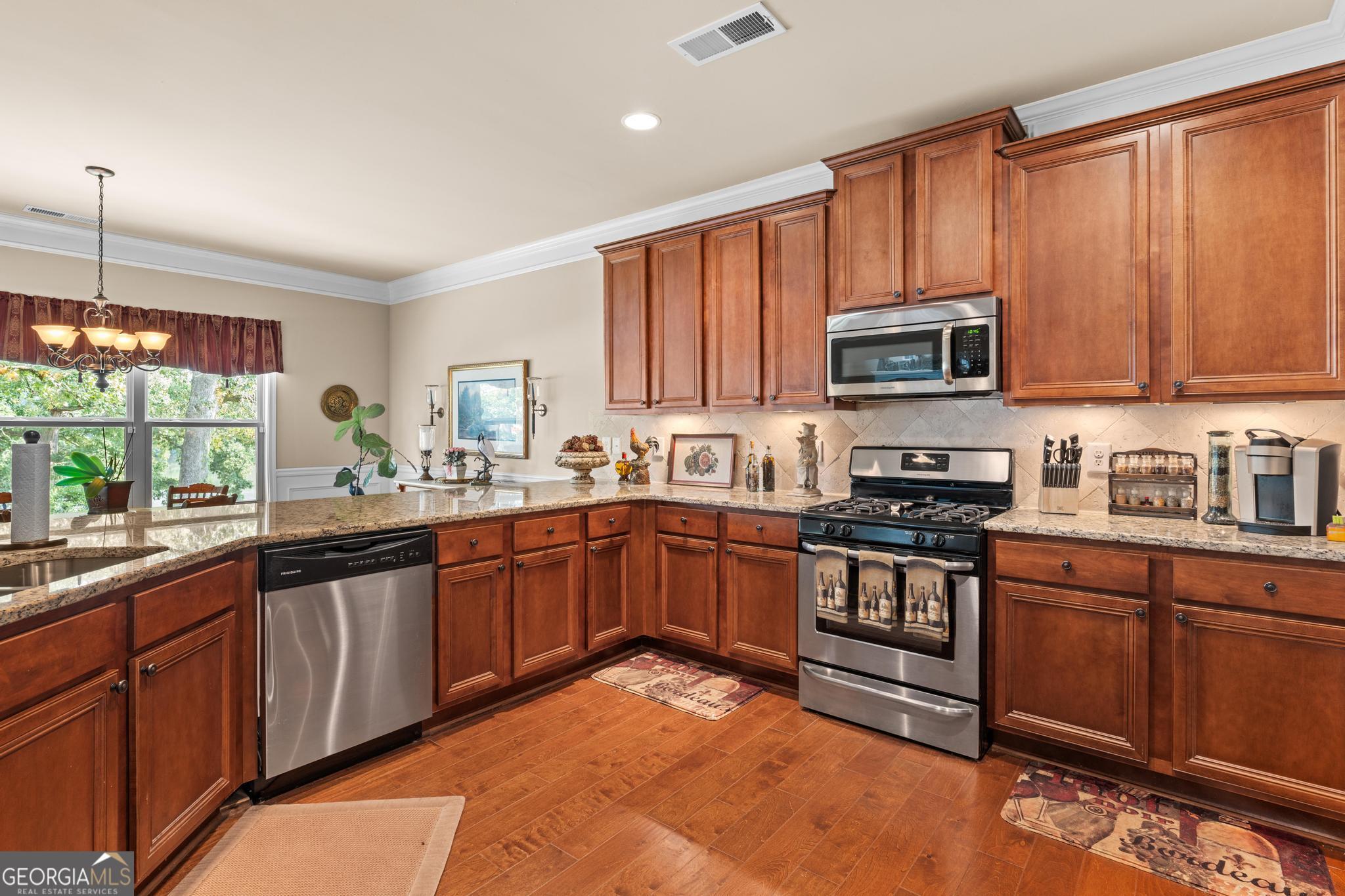9046 Dawes Crossing Property Photo 13