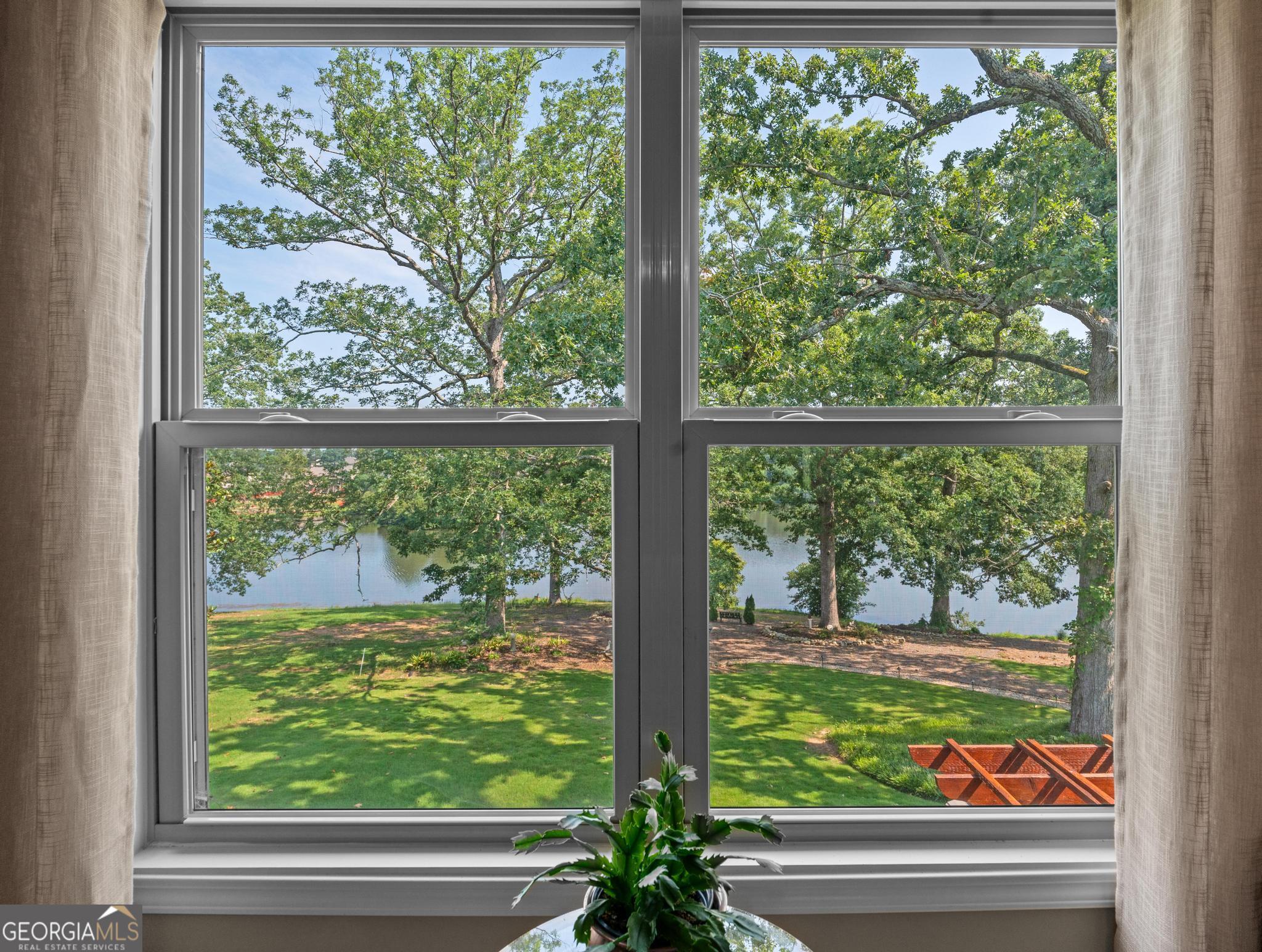 9046 Dawes Crossing Property Photo 32