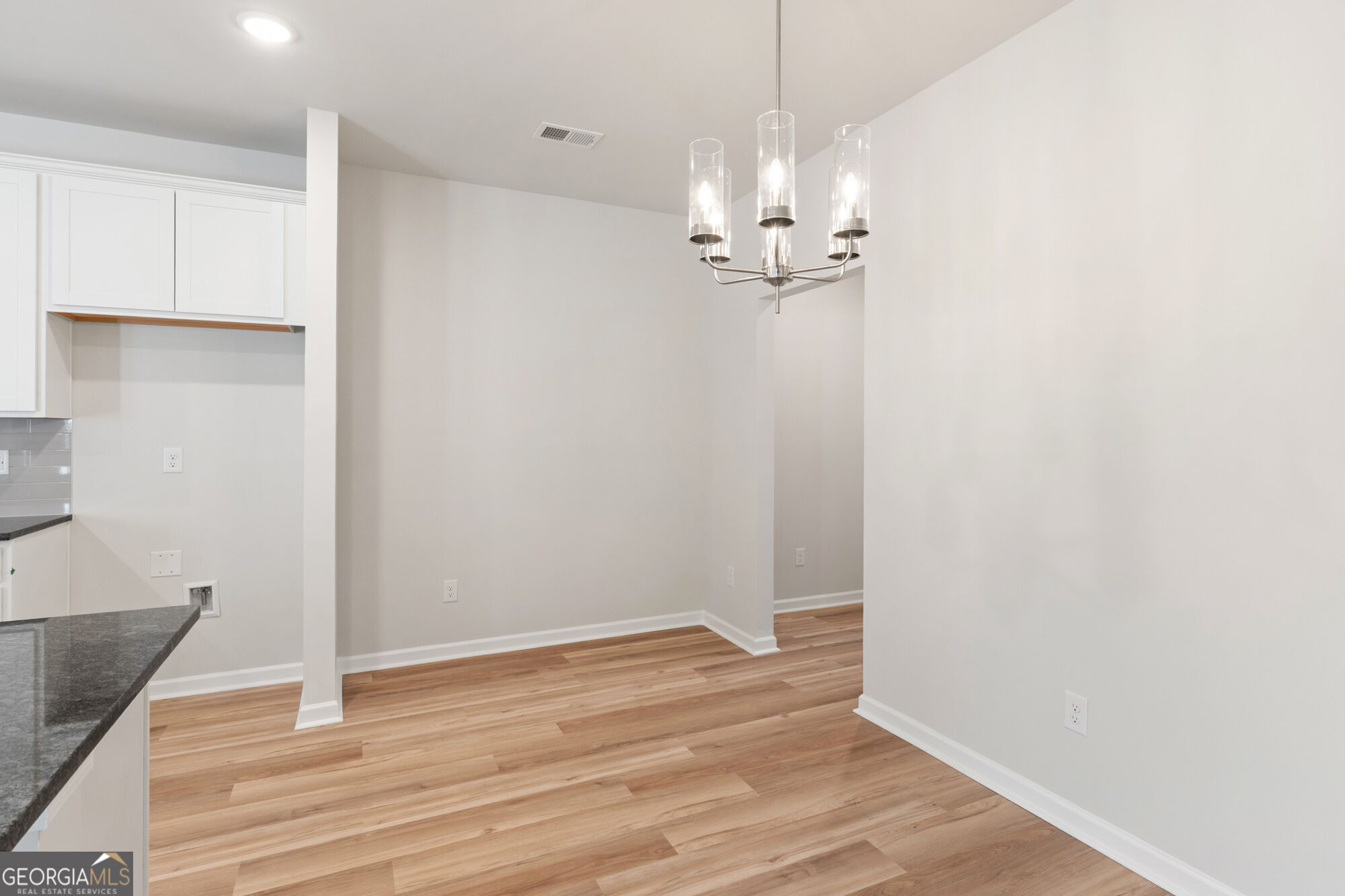 300 Hudson Court Property Photo 6