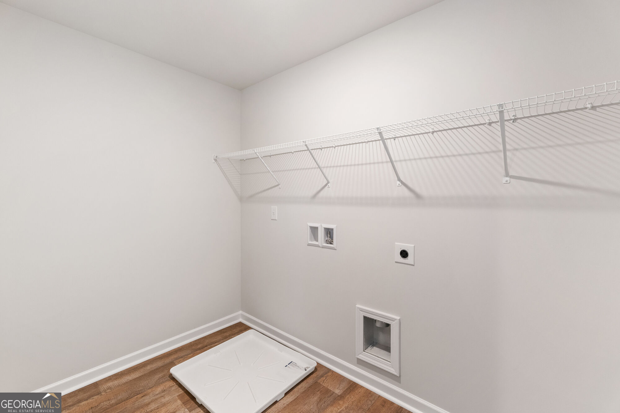 300 Hudson Court Property Photo 21