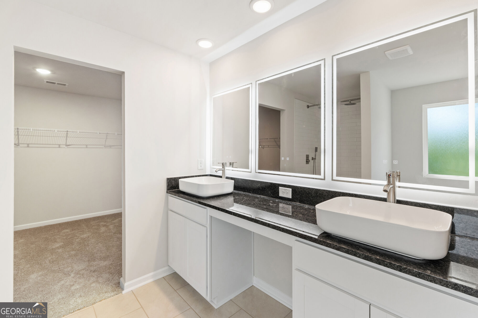 300 Hudson Court Property Photo 25