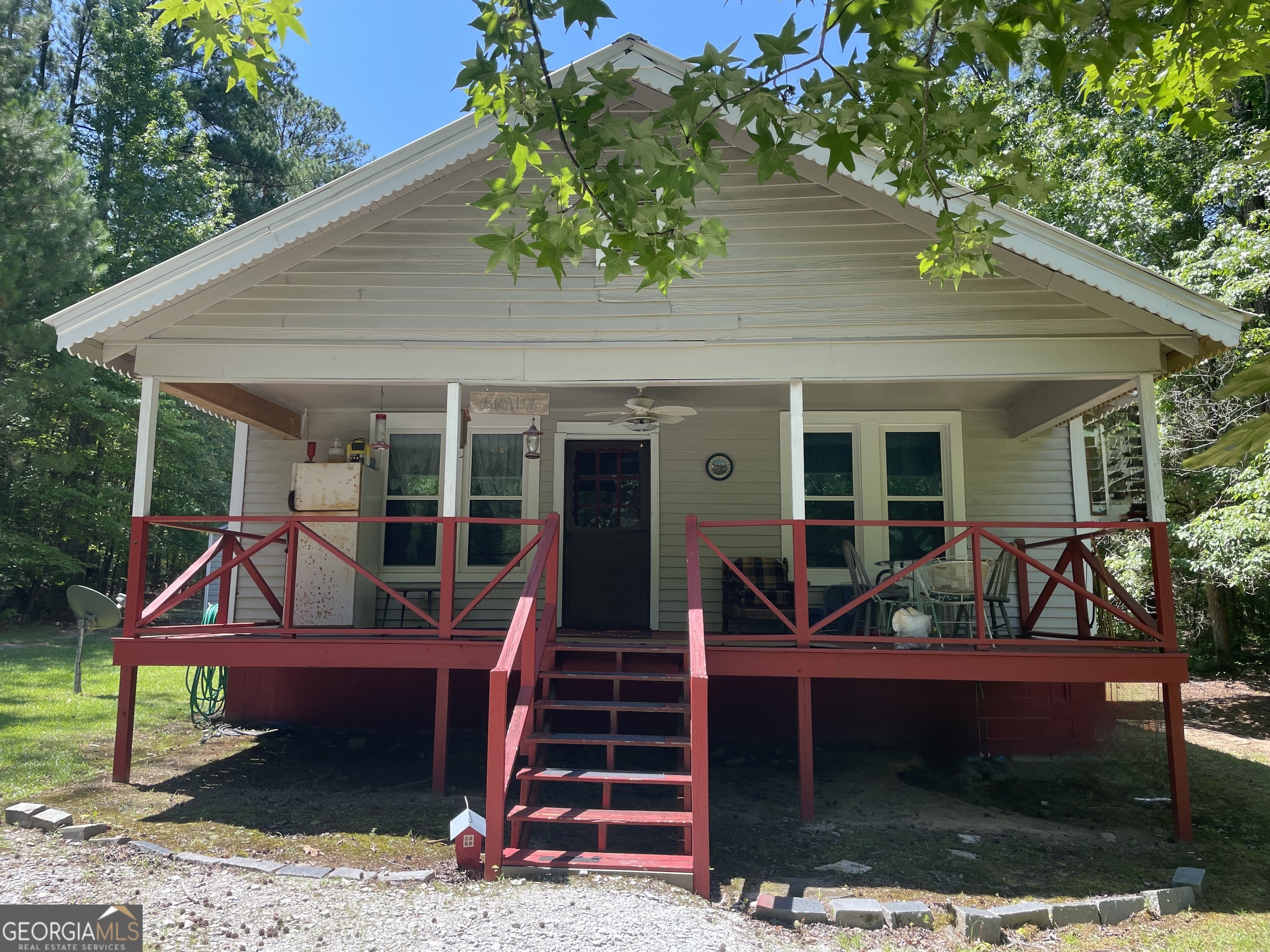 1190 Shore Drive Property Photo 1
