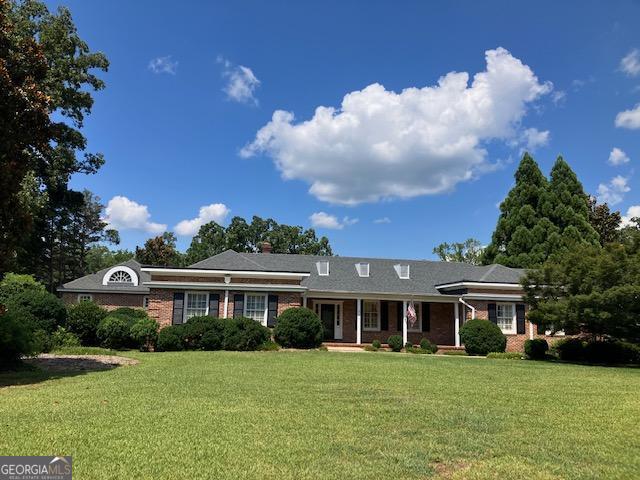 651 Brook Circle Property Photo 3