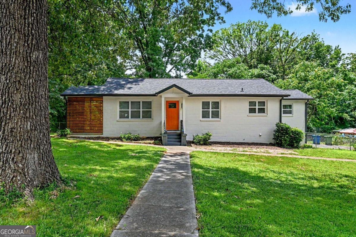 1724 Leslie Avenue Sw Property Photo 1