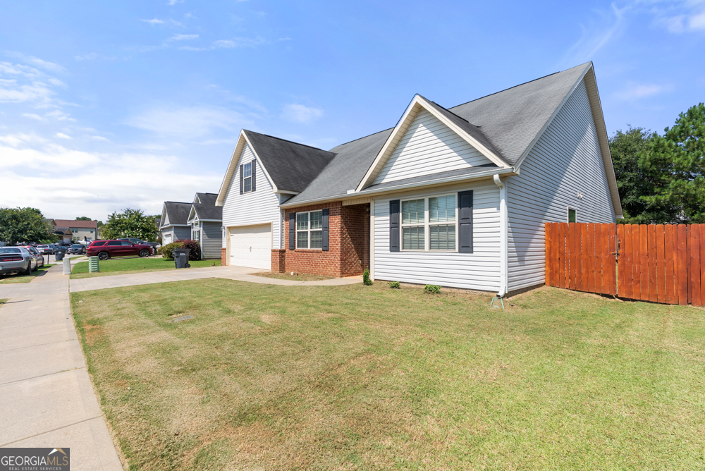 316 Flowing Meadows Drive Property Photo 3