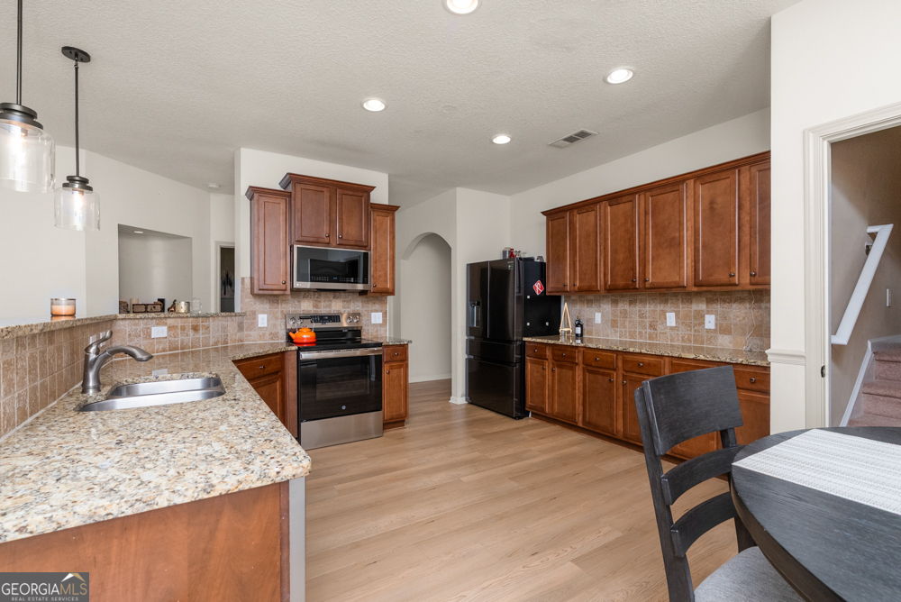 316 Flowing Meadows Drive Property Photo 9