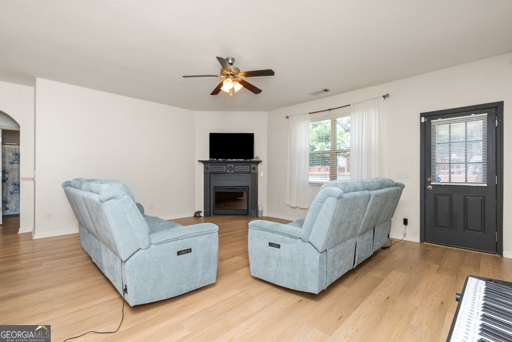 316 Flowing Meadows Drive Property Photo 14