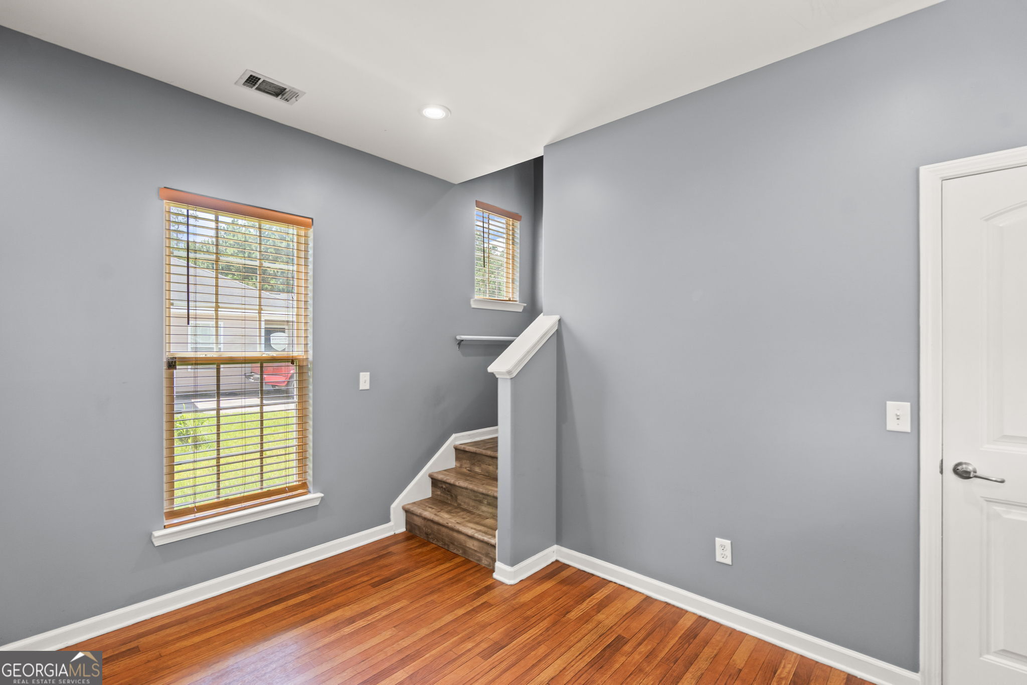 46 Twin Oaks Place Property Photo 19