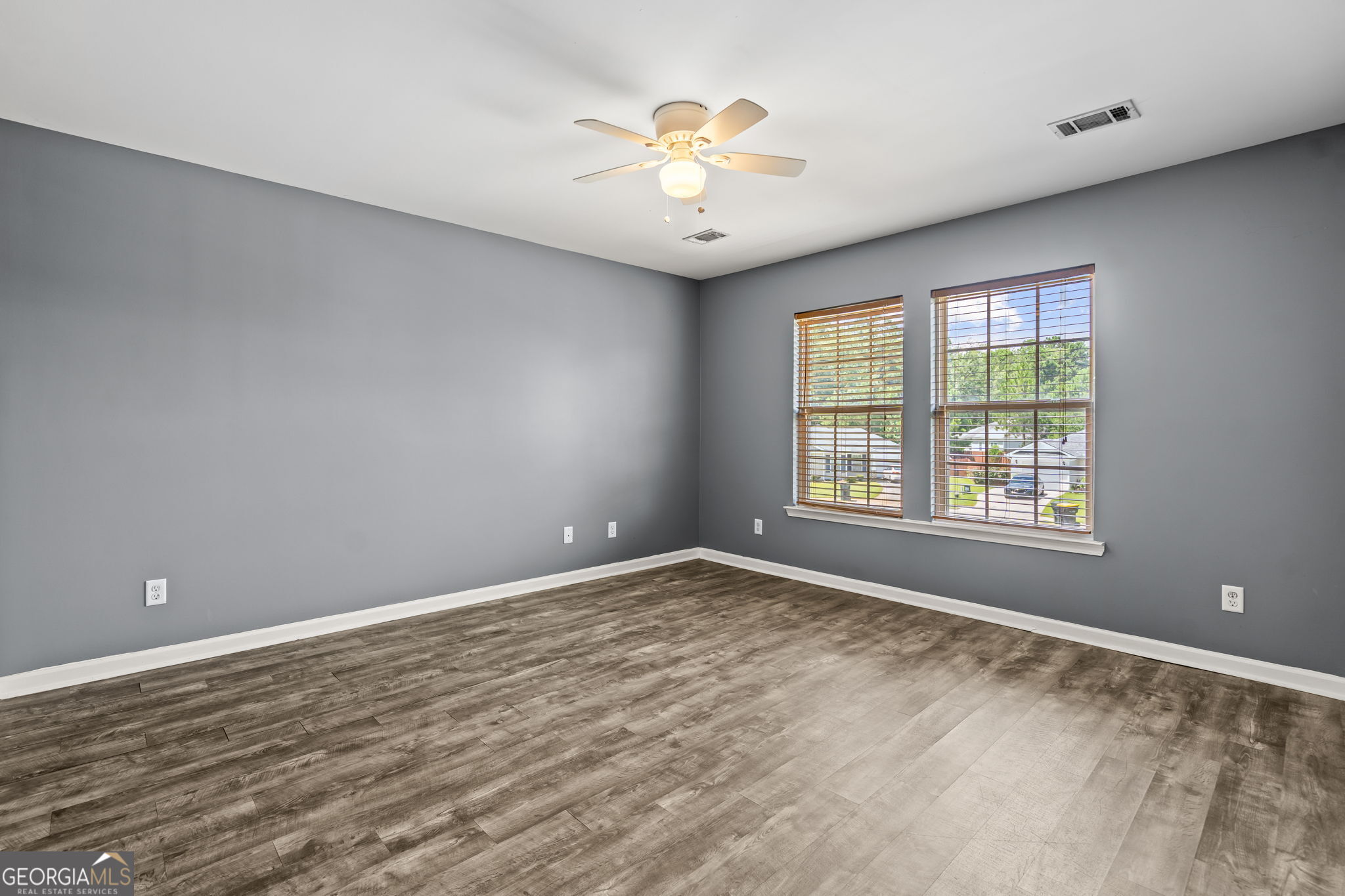 46 Twin Oaks Place Property Photo 28