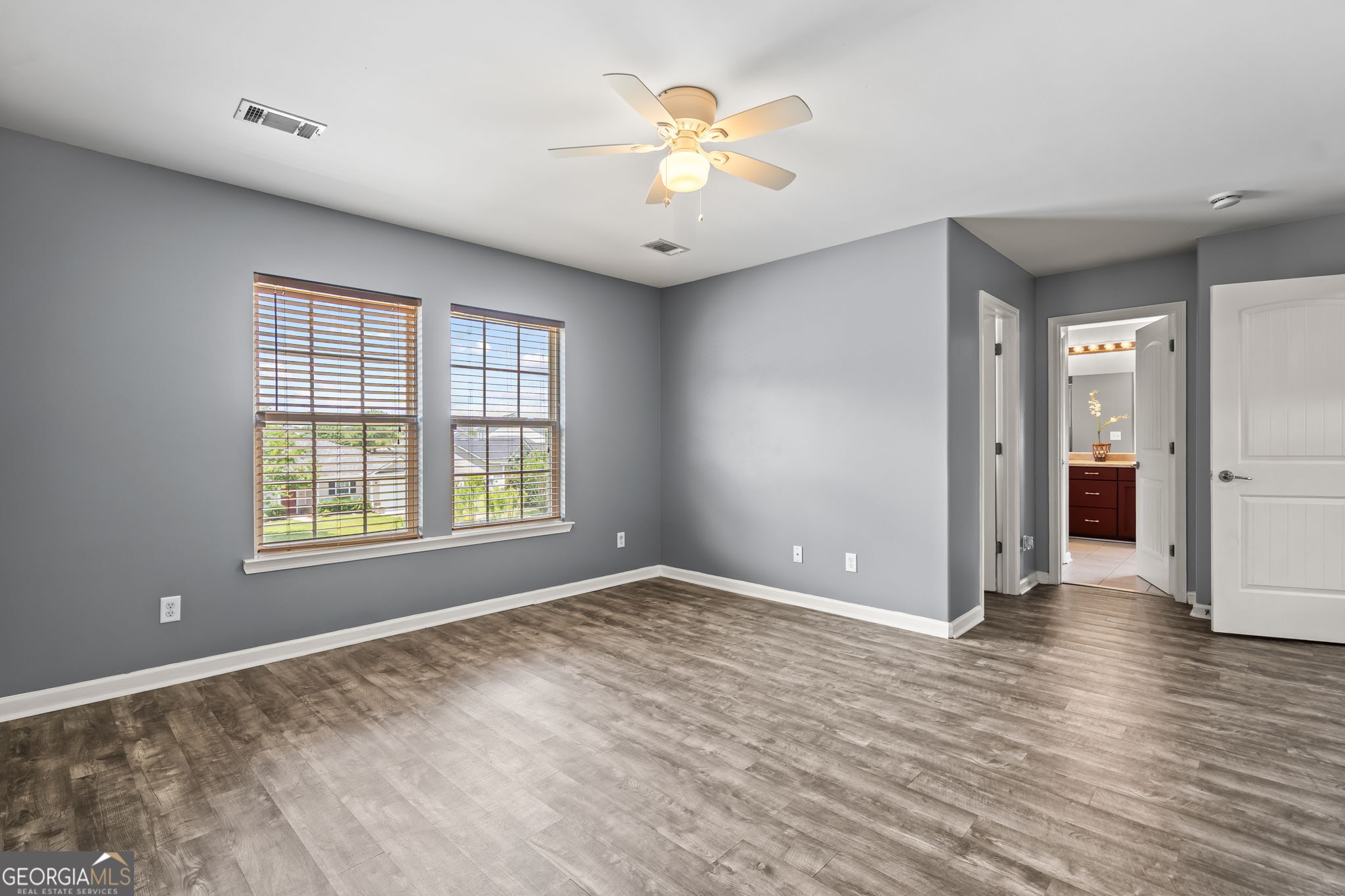 46 Twin Oaks Place Property Photo 29