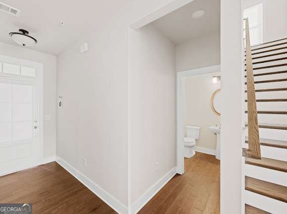 1237 Willowcrest Way Property Photo 4