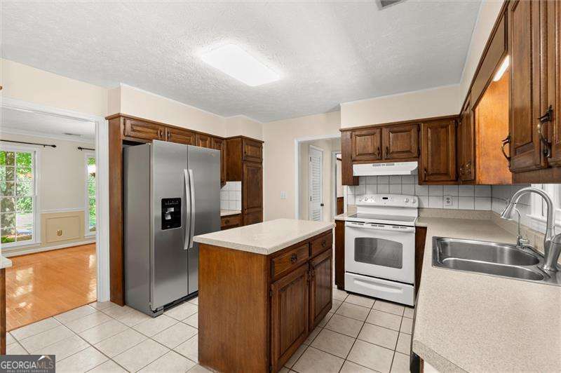 3650 Stonehenge Way Ne Property Photo 2