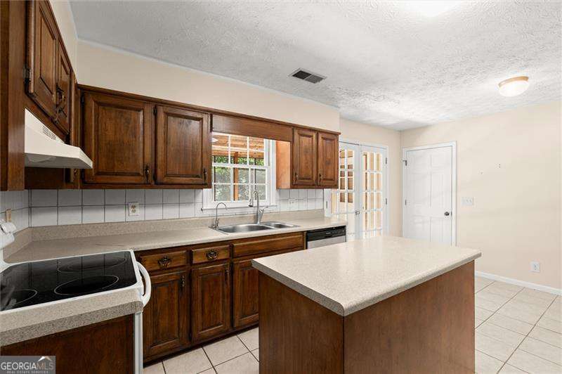 3650 Stonehenge Way Ne Property Photo 17