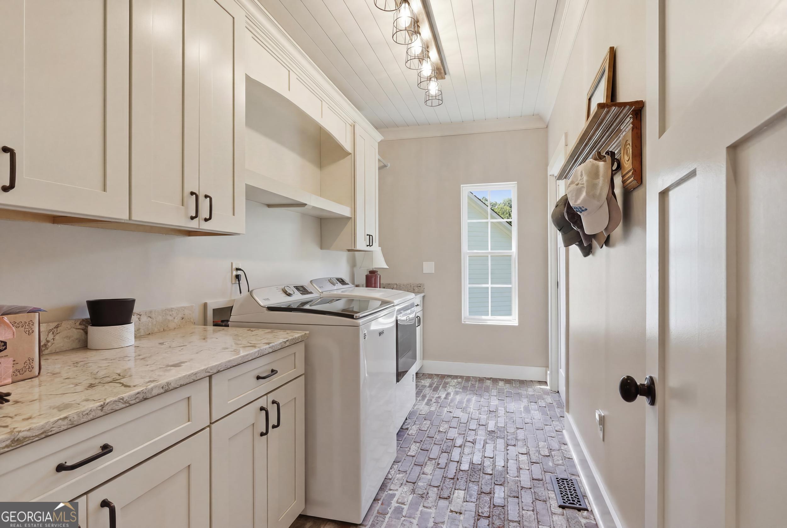 1603 Highway 63 Property Photo 32