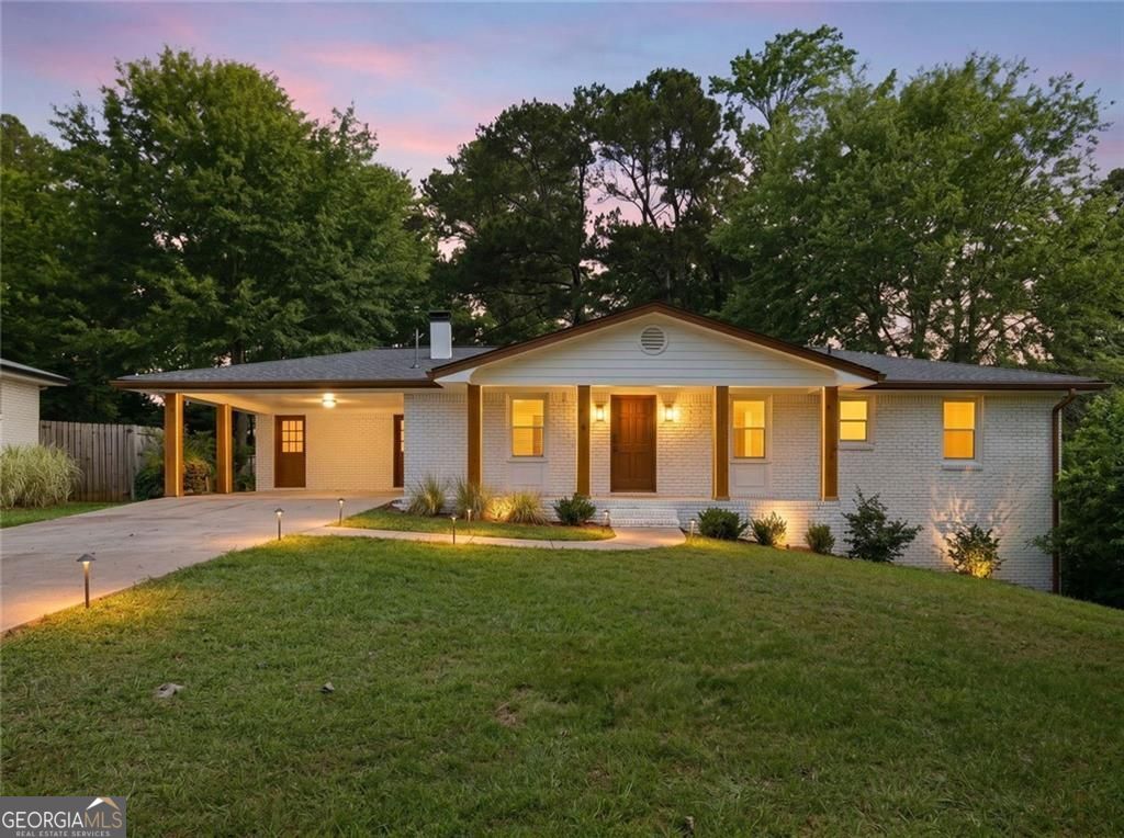 501 Pineview Drive Se Property Photo 1