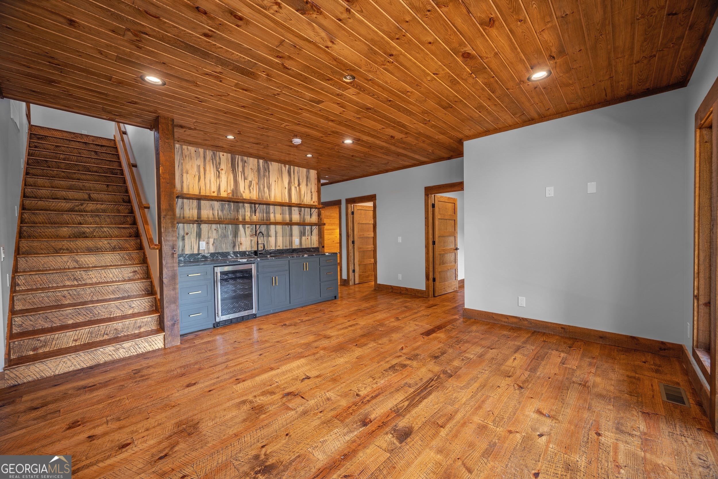 42 Waterstone Way Property Photo 44
