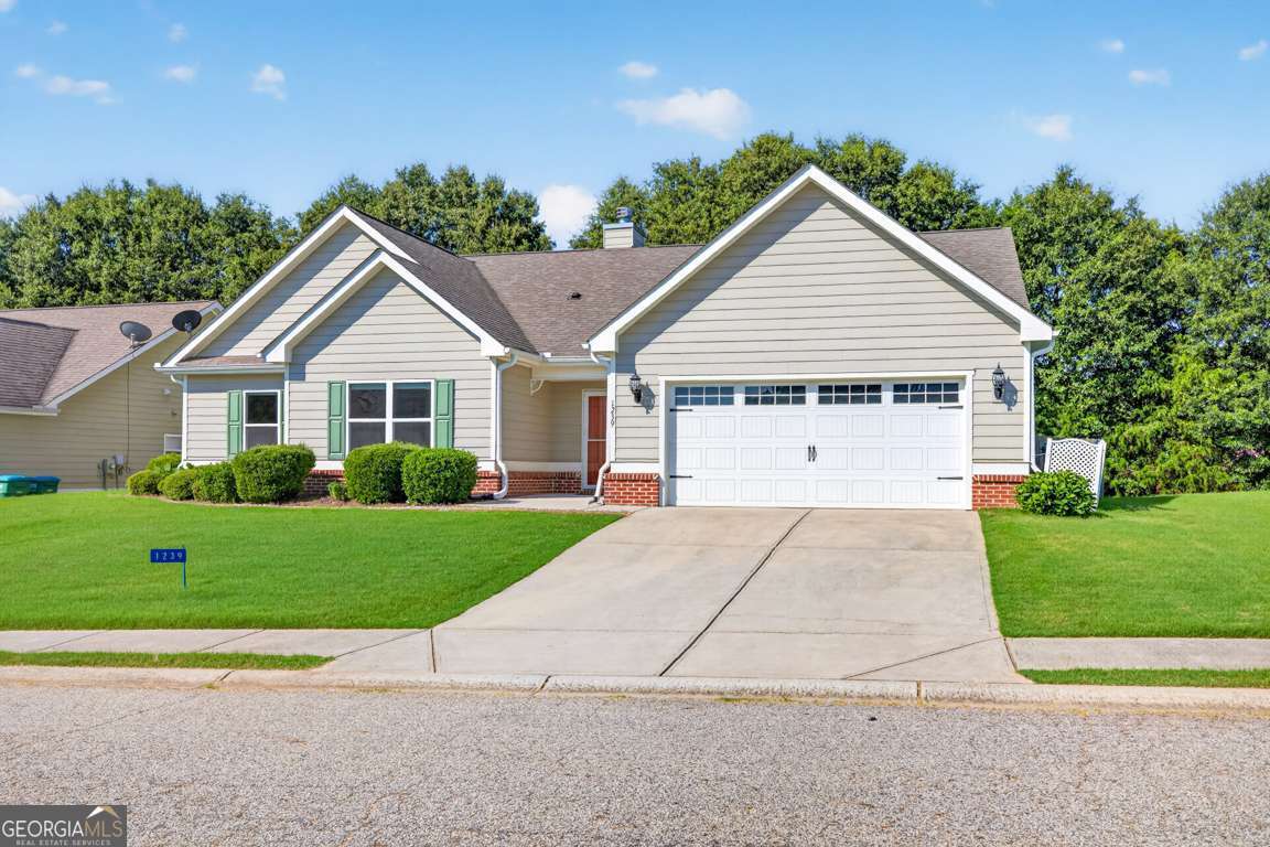 1239 Oak Springs Way Property Photo 4