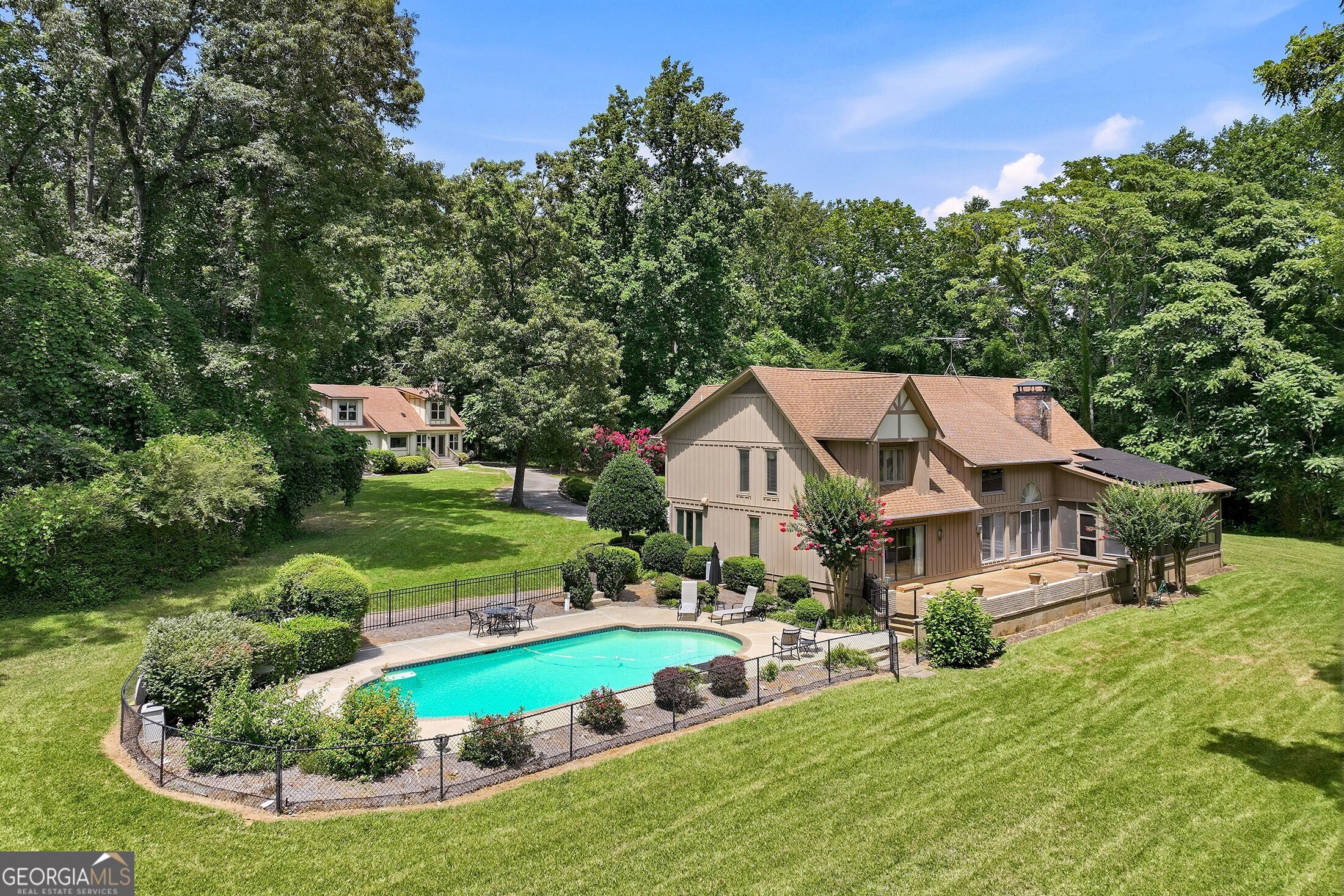 3421 Chestatee Road Property Photo 1
