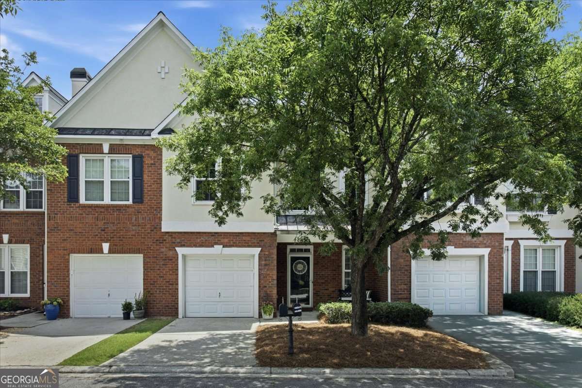2554 Longcourt Circle SE # 4 Property Photo 1