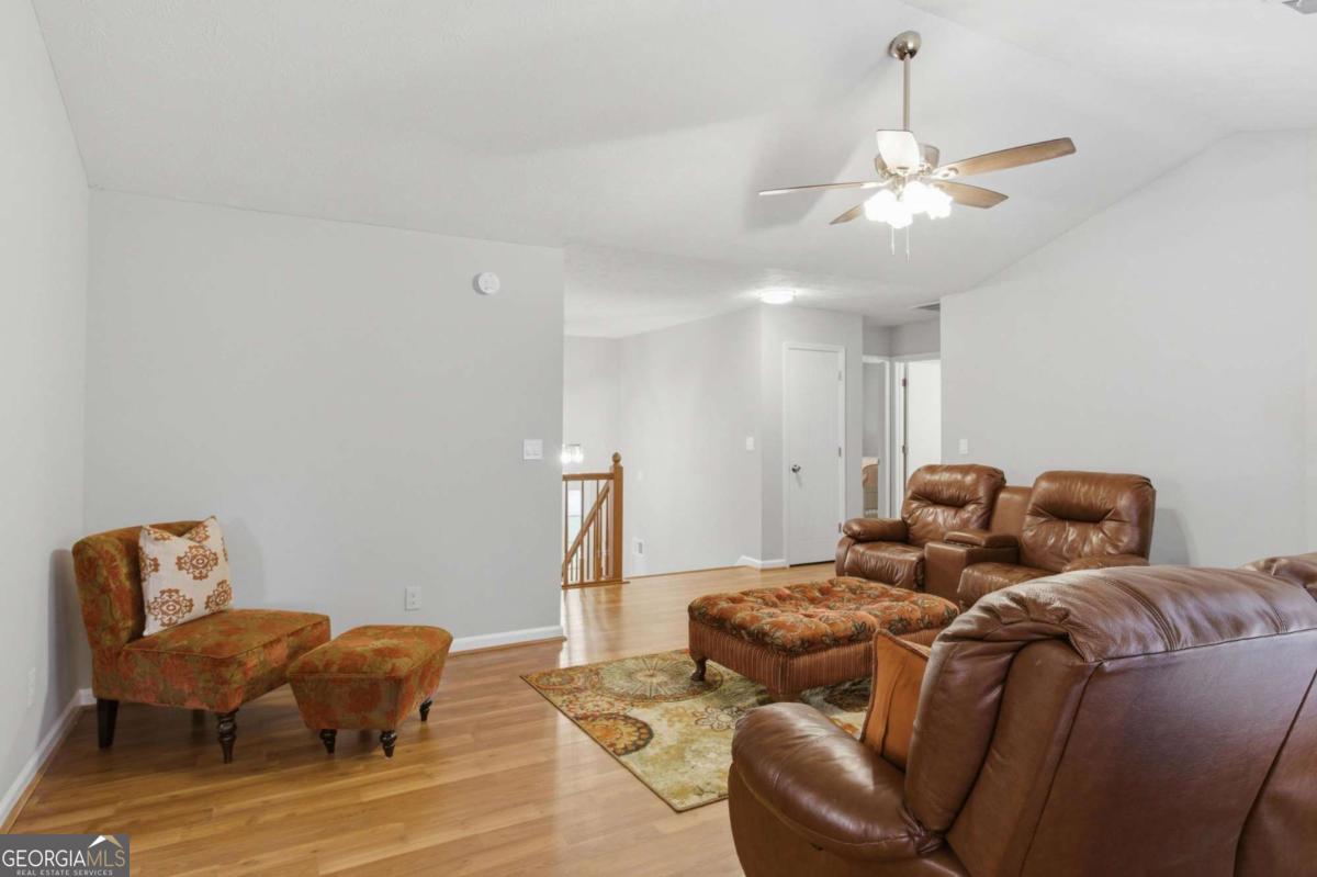 4281 E Meadow Drive Property Photo 6
