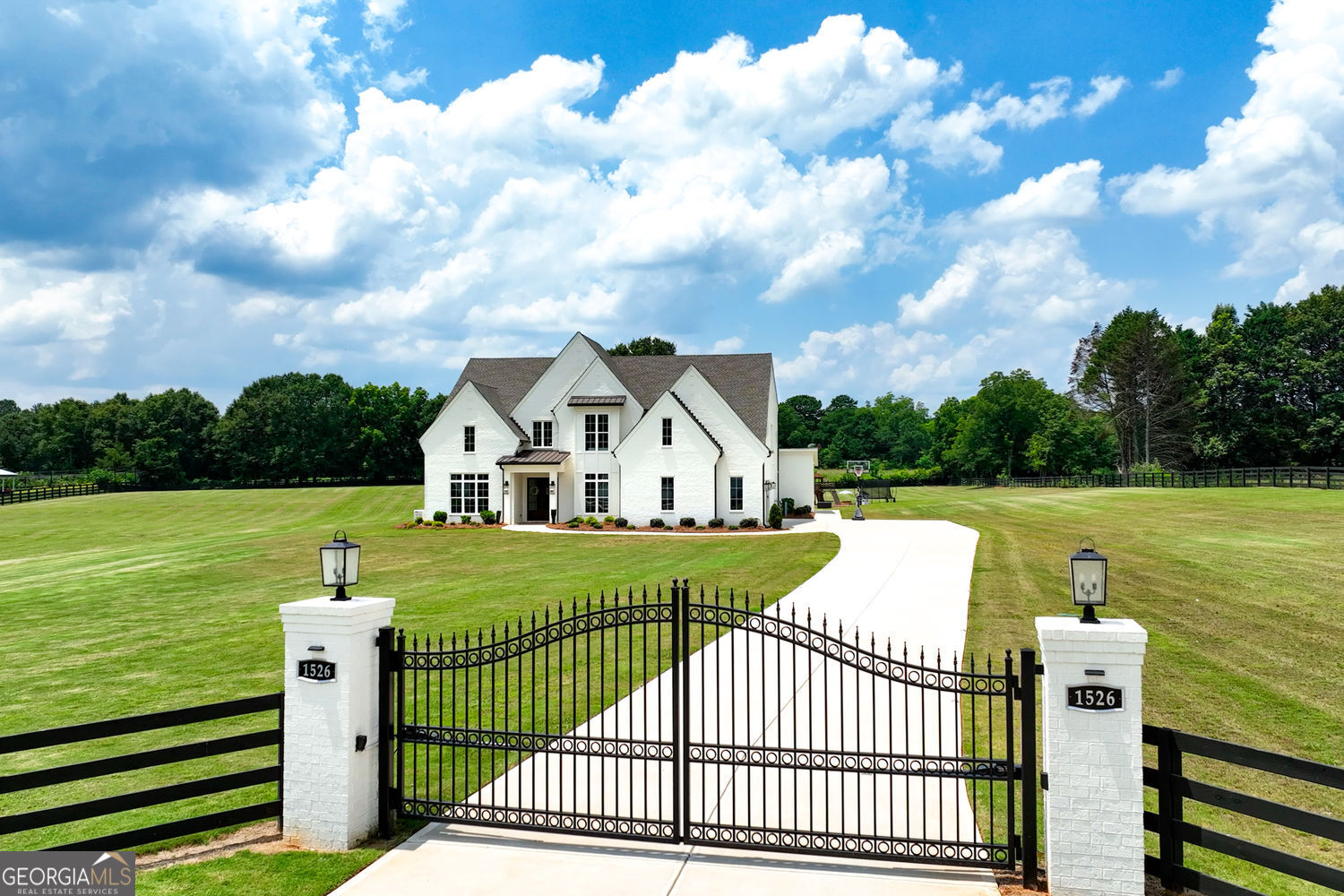 1526 Clover Lane