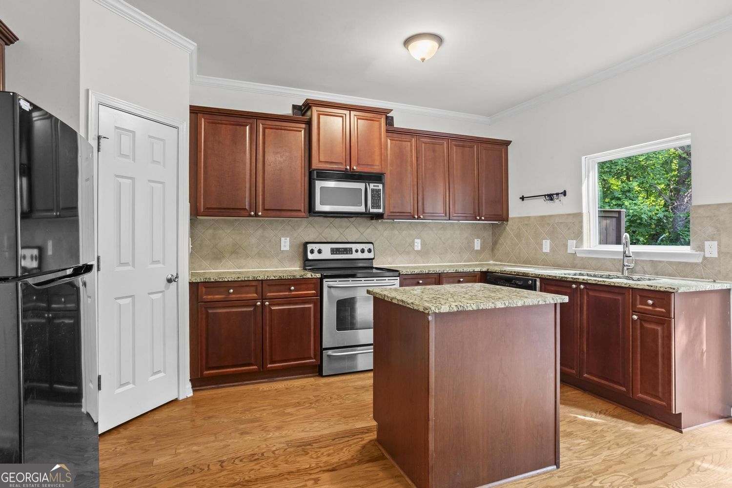 1425 Liberty Parkway Nw Property Photo 11