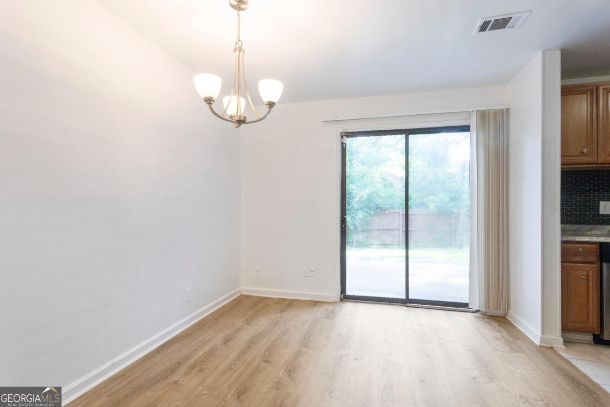 1585 Springleaf Point Se Property Photo 5