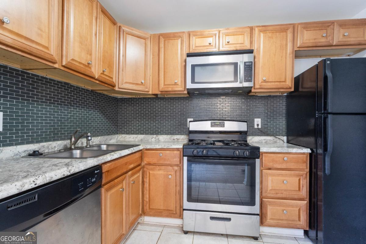 1585 Springleaf Point Se Property Photo 9