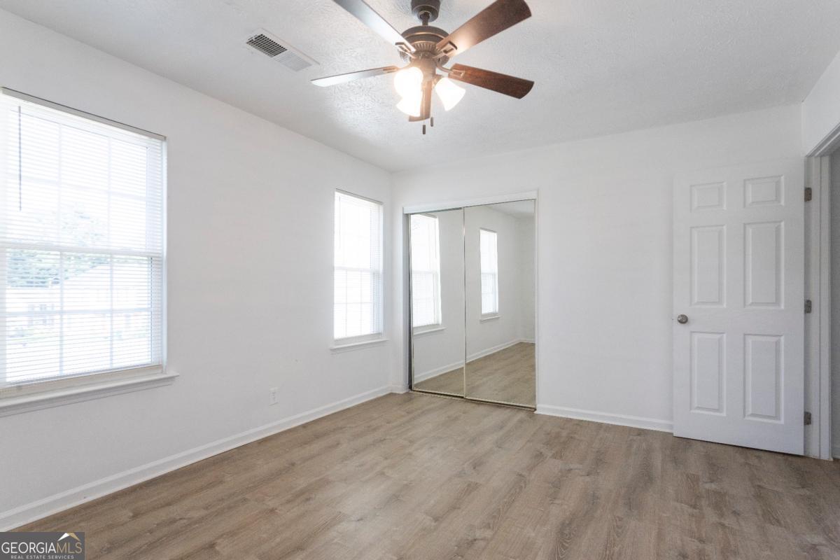 1585 Springleaf Point Se Property Photo 14
