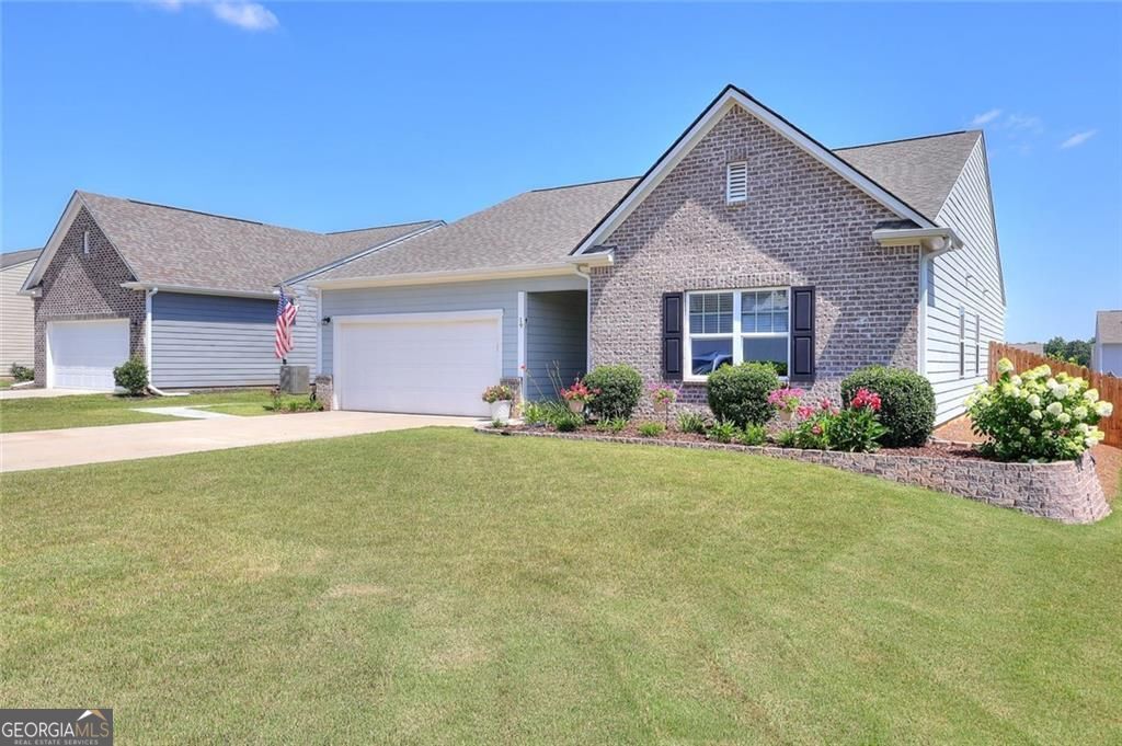 19 Mccall Way Property Photo 4