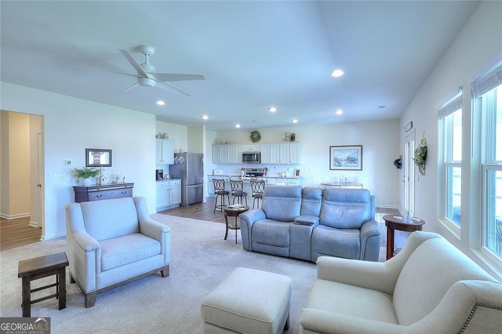 19 Mccall Way Property Photo 11