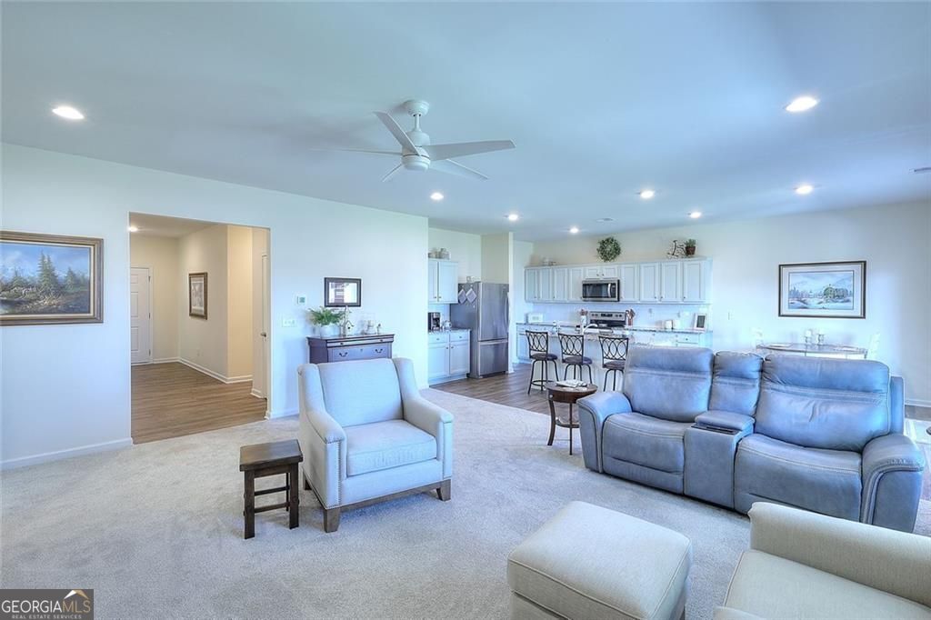19 Mccall Way Property Photo 12