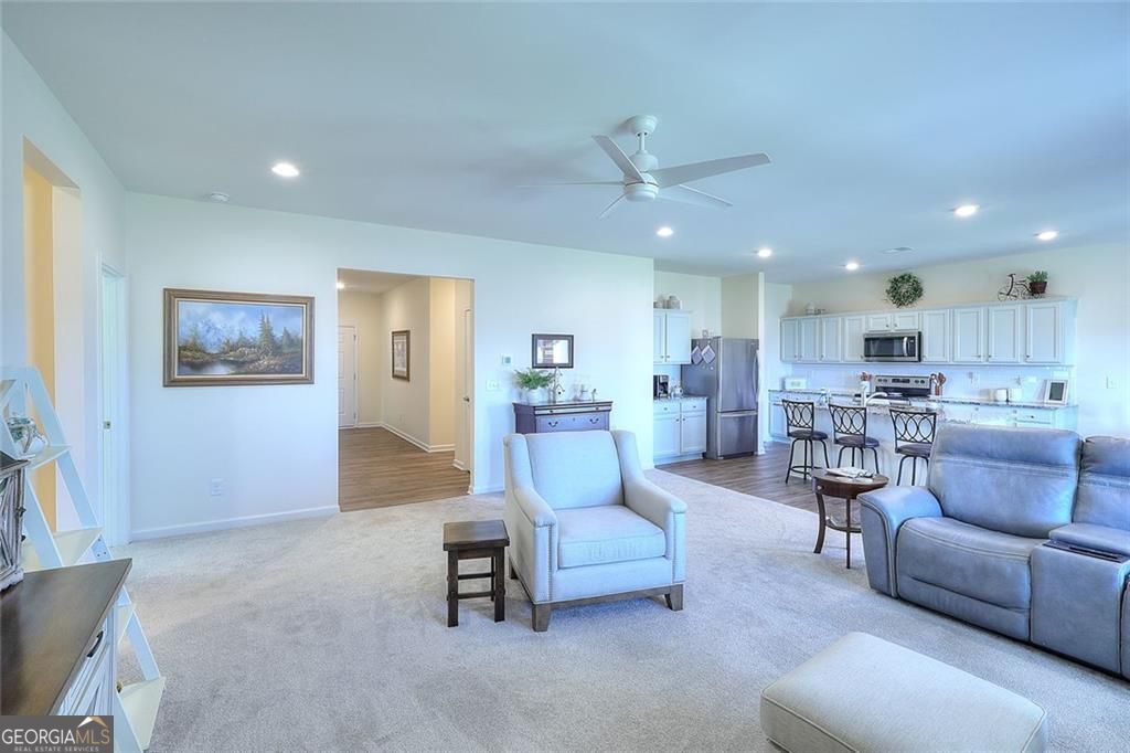 19 Mccall Way Property Photo 13