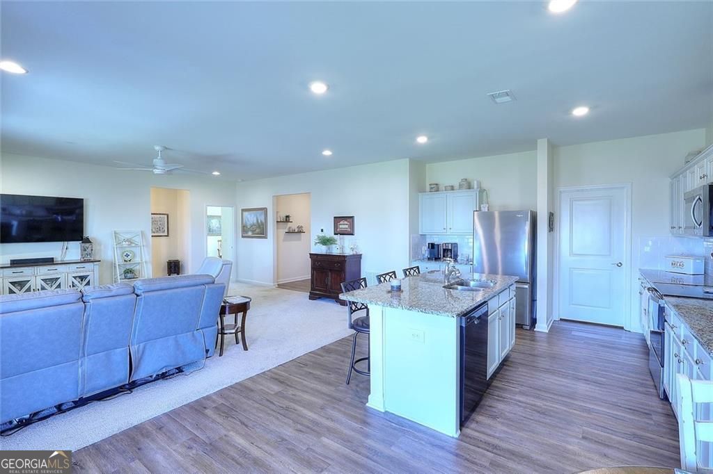 19 Mccall Way Property Photo 16