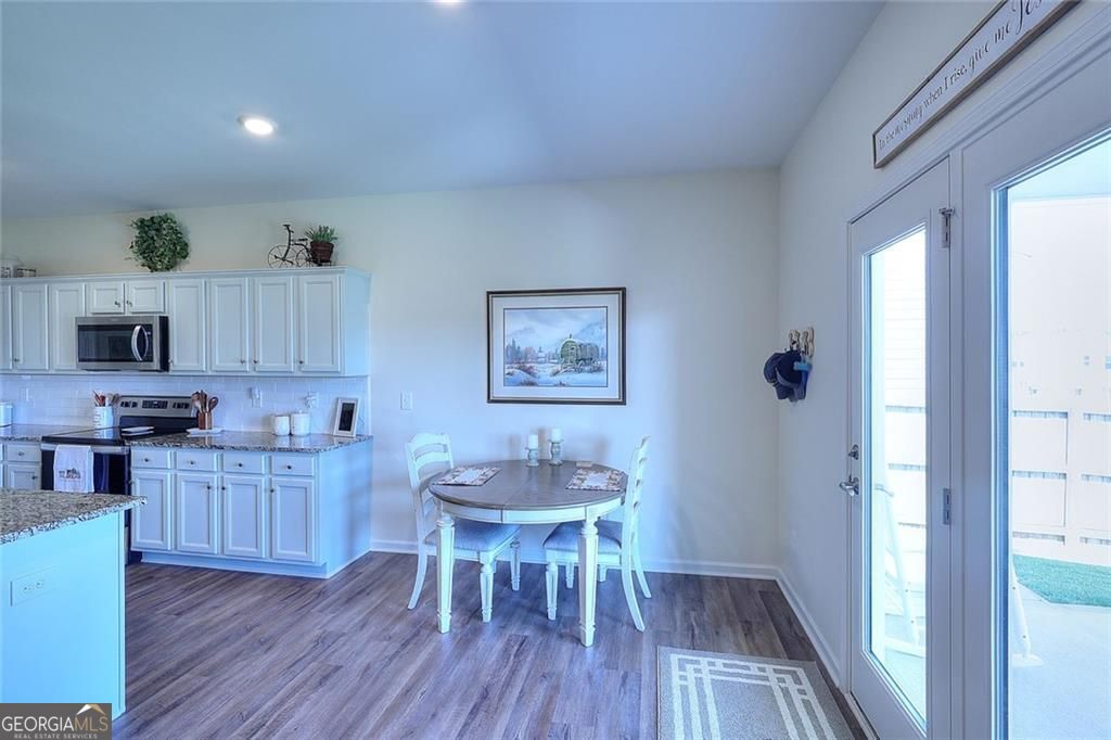 19 Mccall Way Property Photo 18