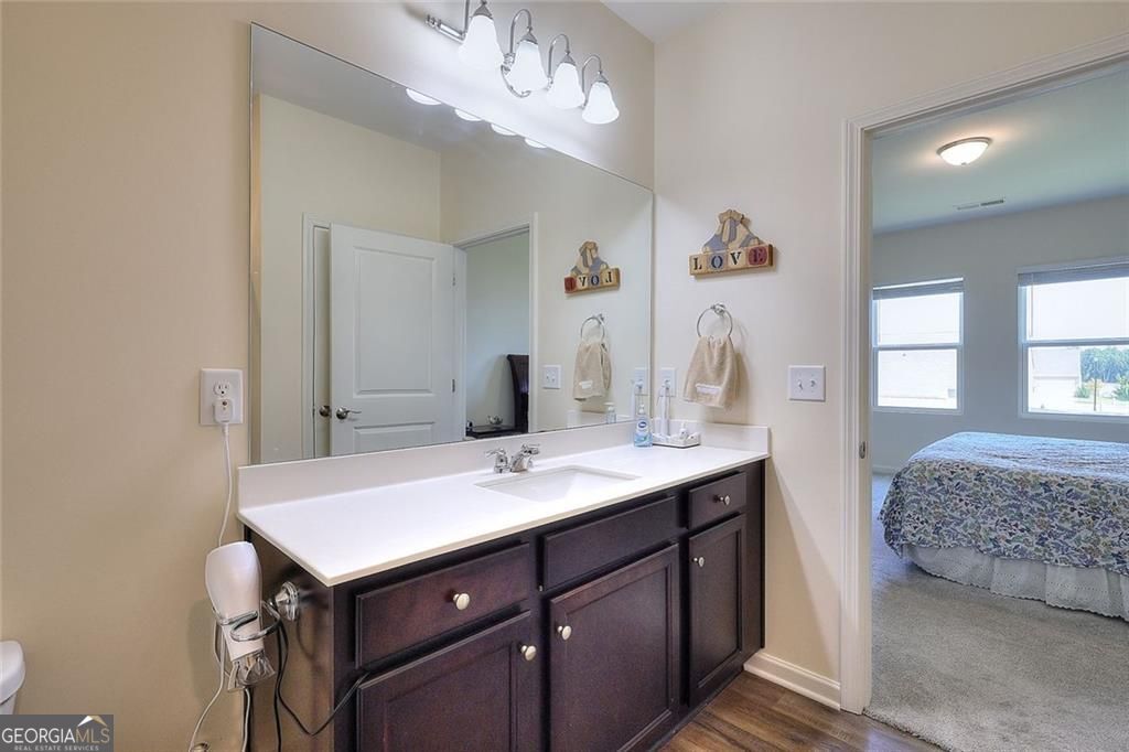 19 Mccall Way Property Photo 32