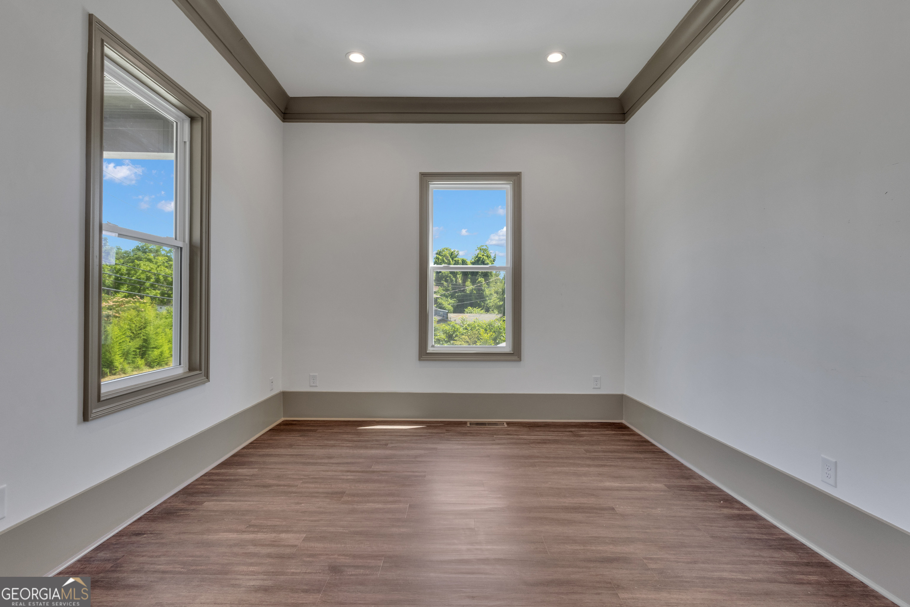 31 Pinson Street Property Photo 8