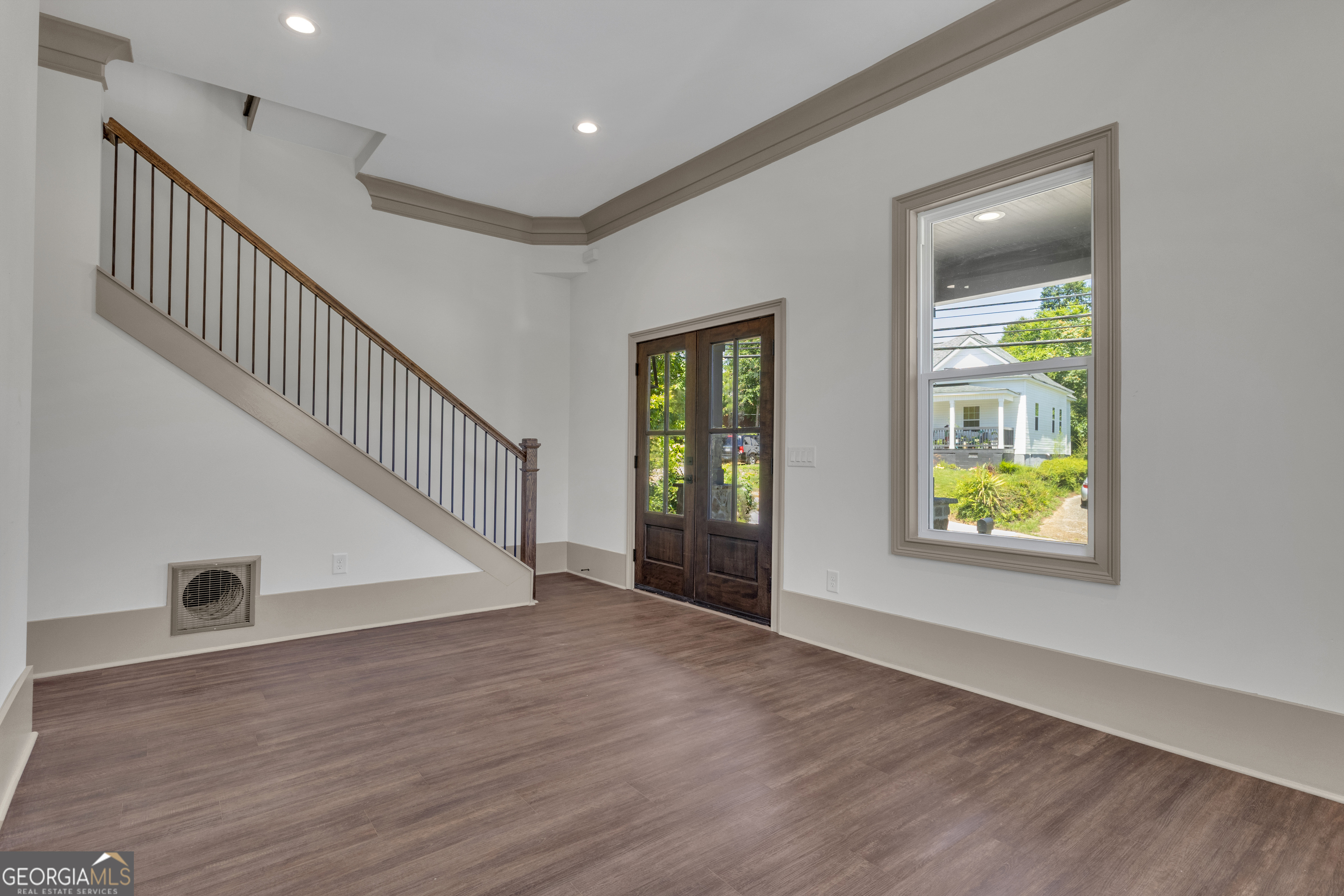 31 Pinson Street Property Photo 9