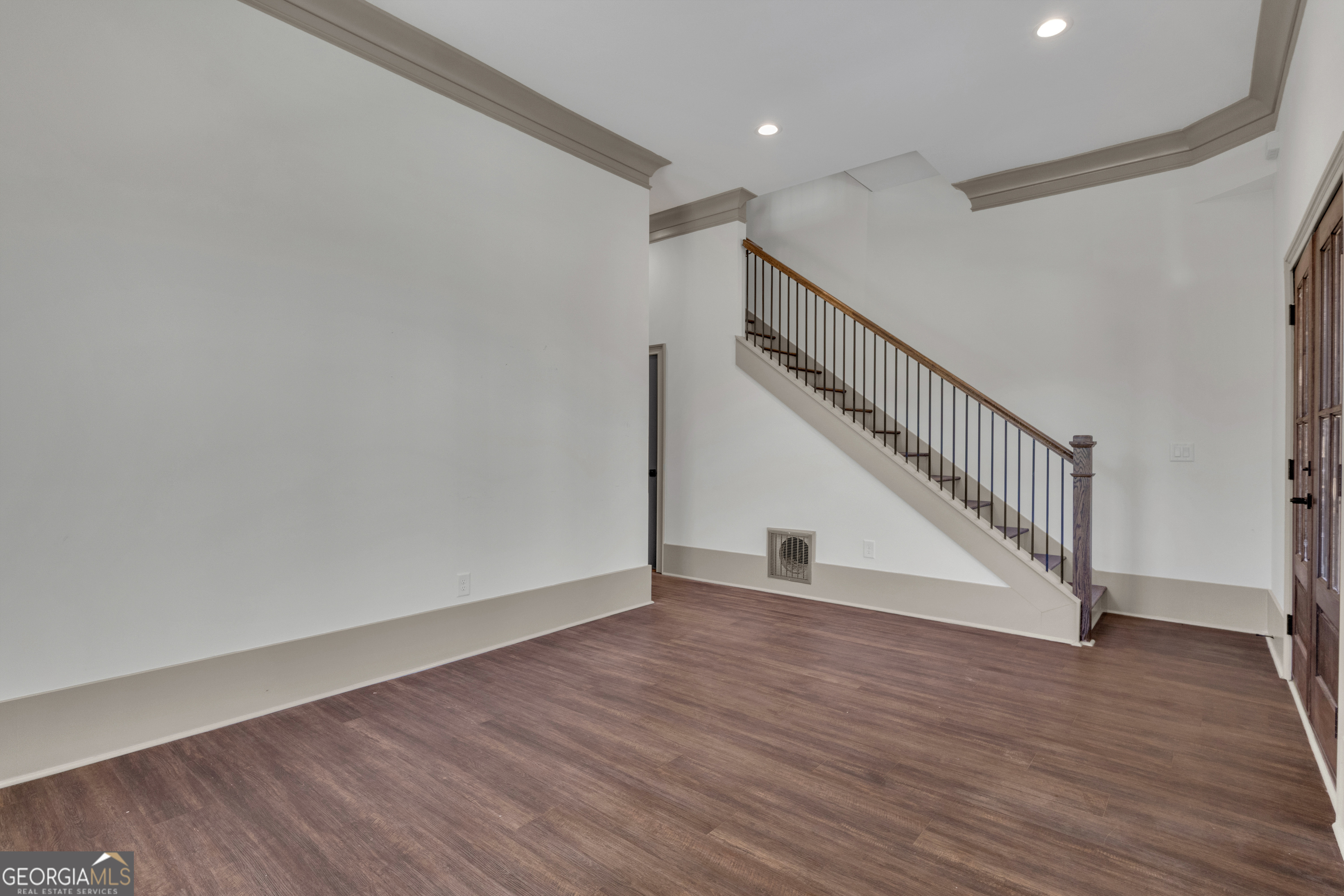 31 Pinson Street Property Photo 10