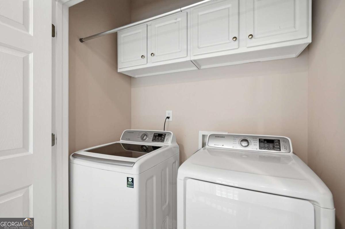 43 Hall Manor Property Photo 23