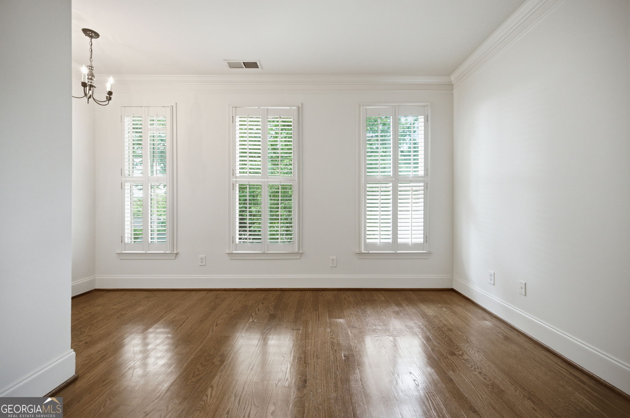 69 Honour Avenue Nw Property Photo 12