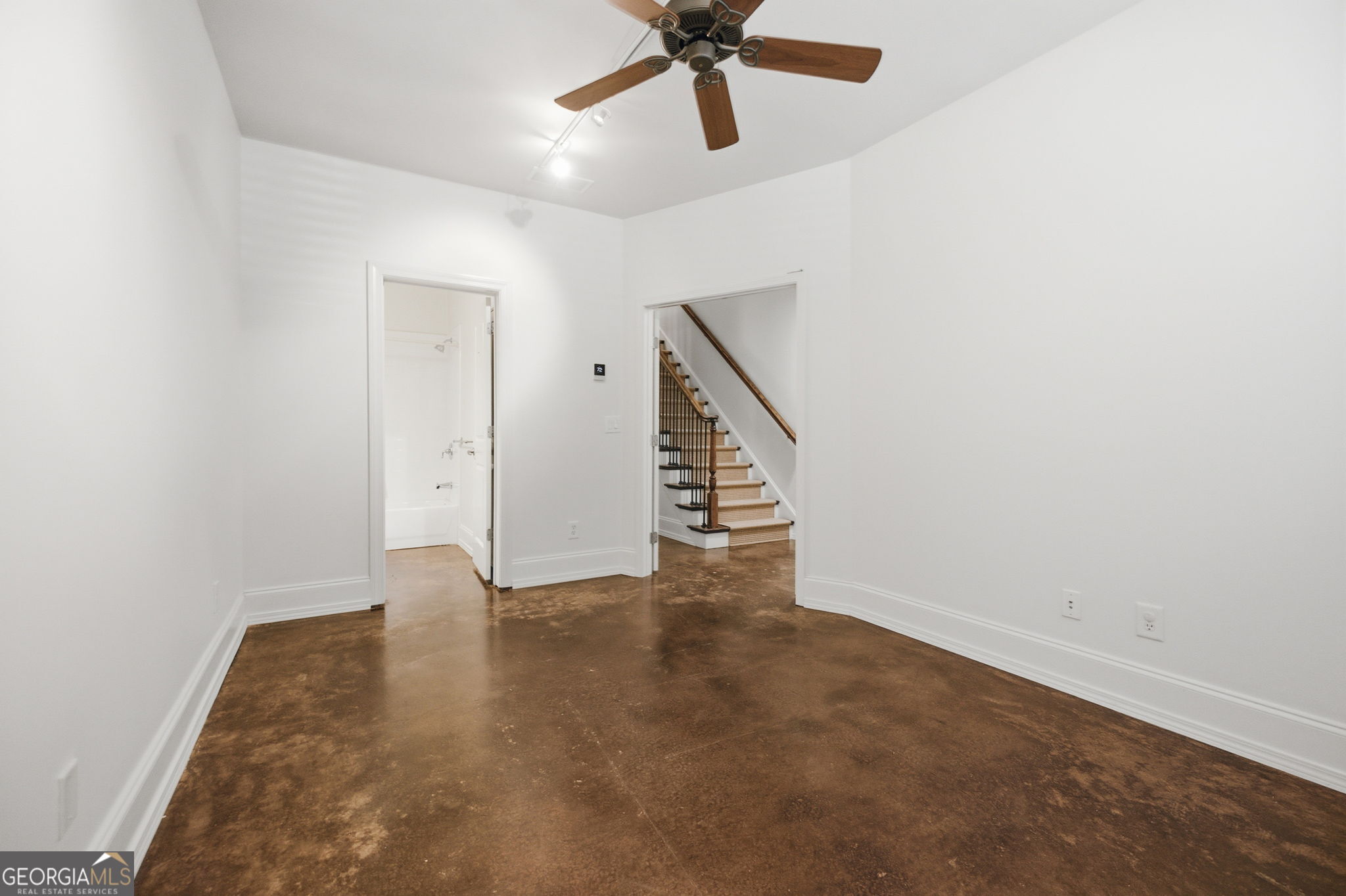 69 Honour Avenue Nw Property Photo 22