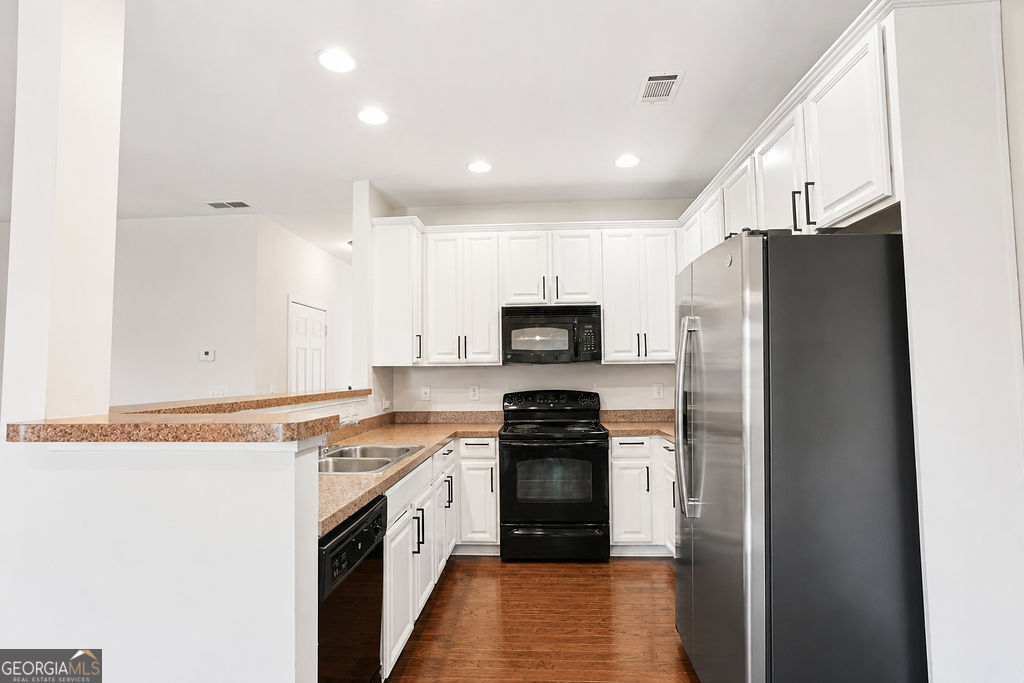 3157 Cedar Glade Lane Property Photo 9