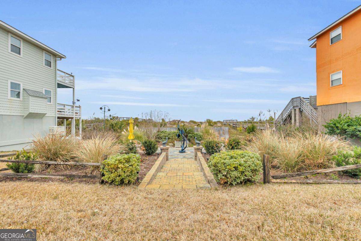 4 Northshore Drive Property Photo 2